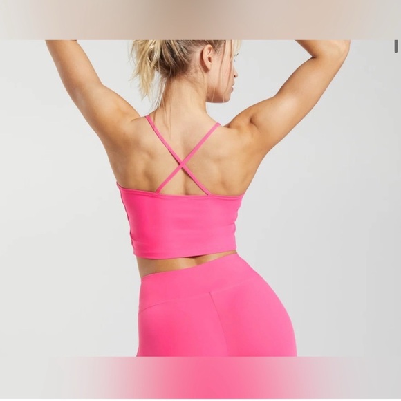 Gymshark Strappy Crop Cami tank - Fuchsia - Picture 2 of 9